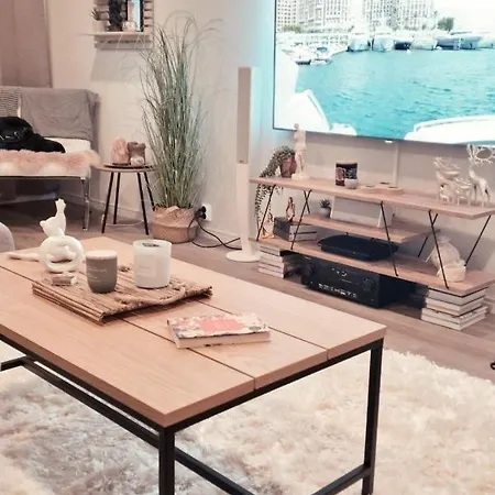 Huoneisto Olavinlinnan Laehellae Apartment Savonlinna